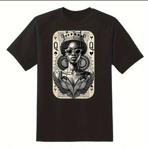 🌷The Queen of Hearts t shirt